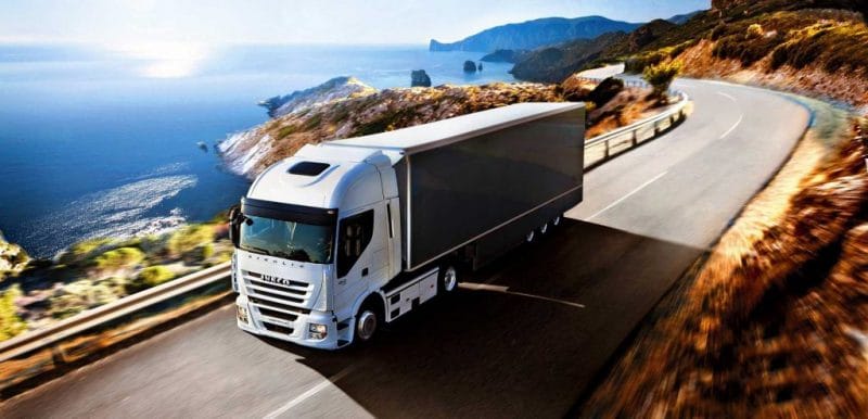 به رانندگان کامیون ارز تک نرخی اهدا می شود