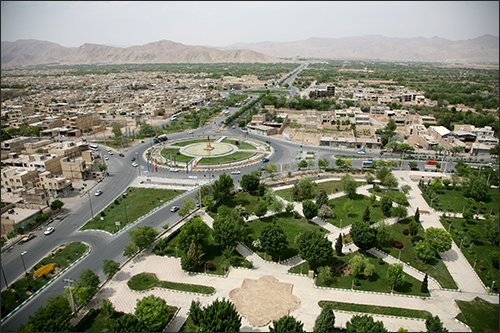 نیسان از مشهد به نجف آباد شاهین شهر